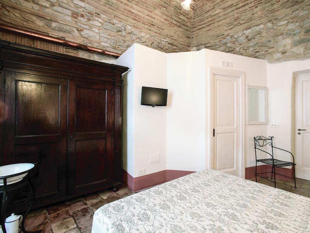 I Templari Di Alberona Otel Oda fotoğraf