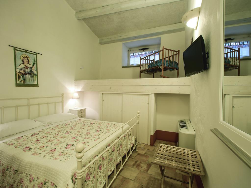 I Templari Di Alberona Otel Oda fotoğraf